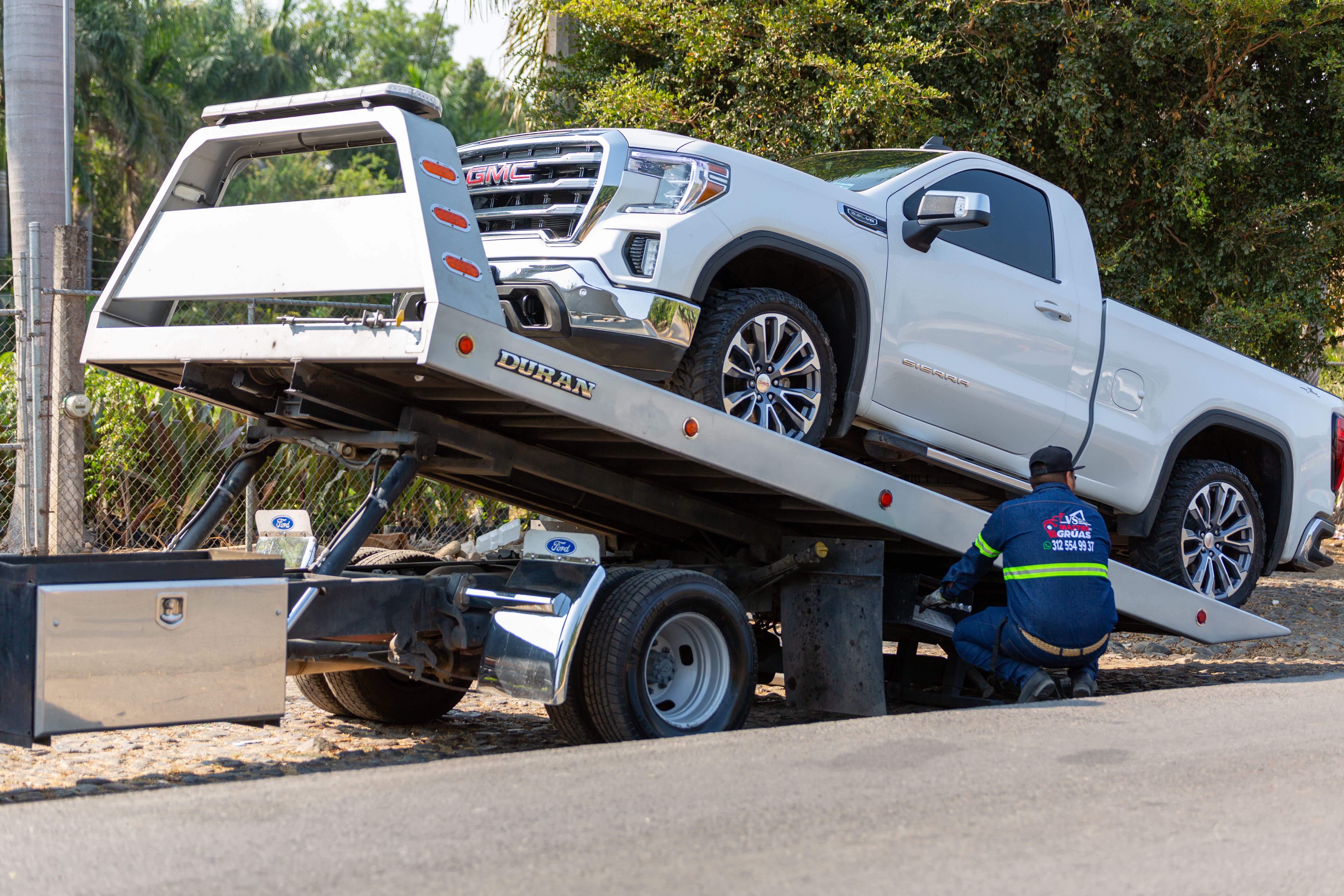 Roadside assistance services