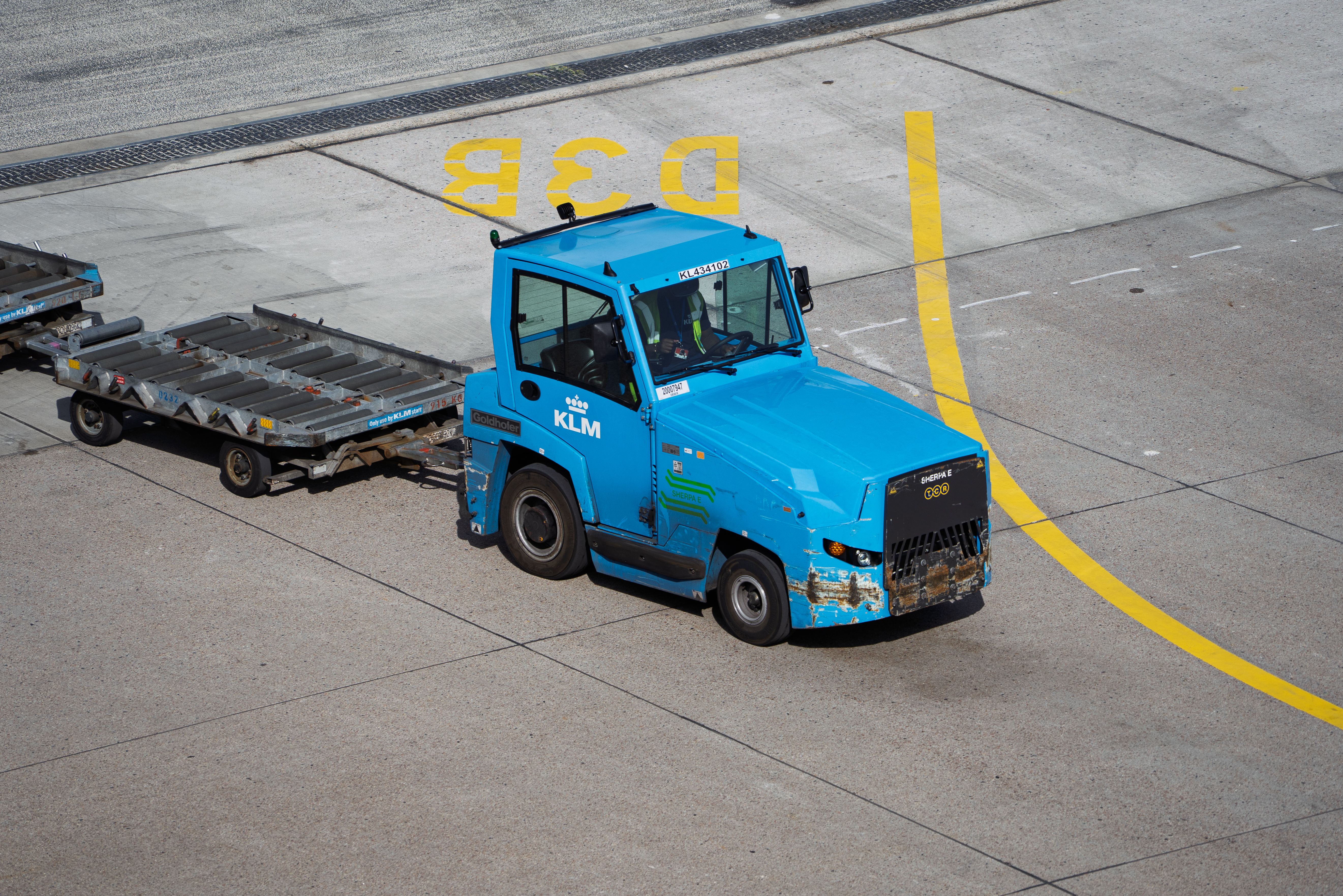 Flatbed towing service